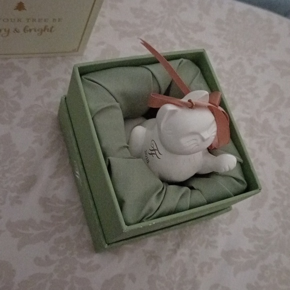 Ornament - Picture 9 of 11